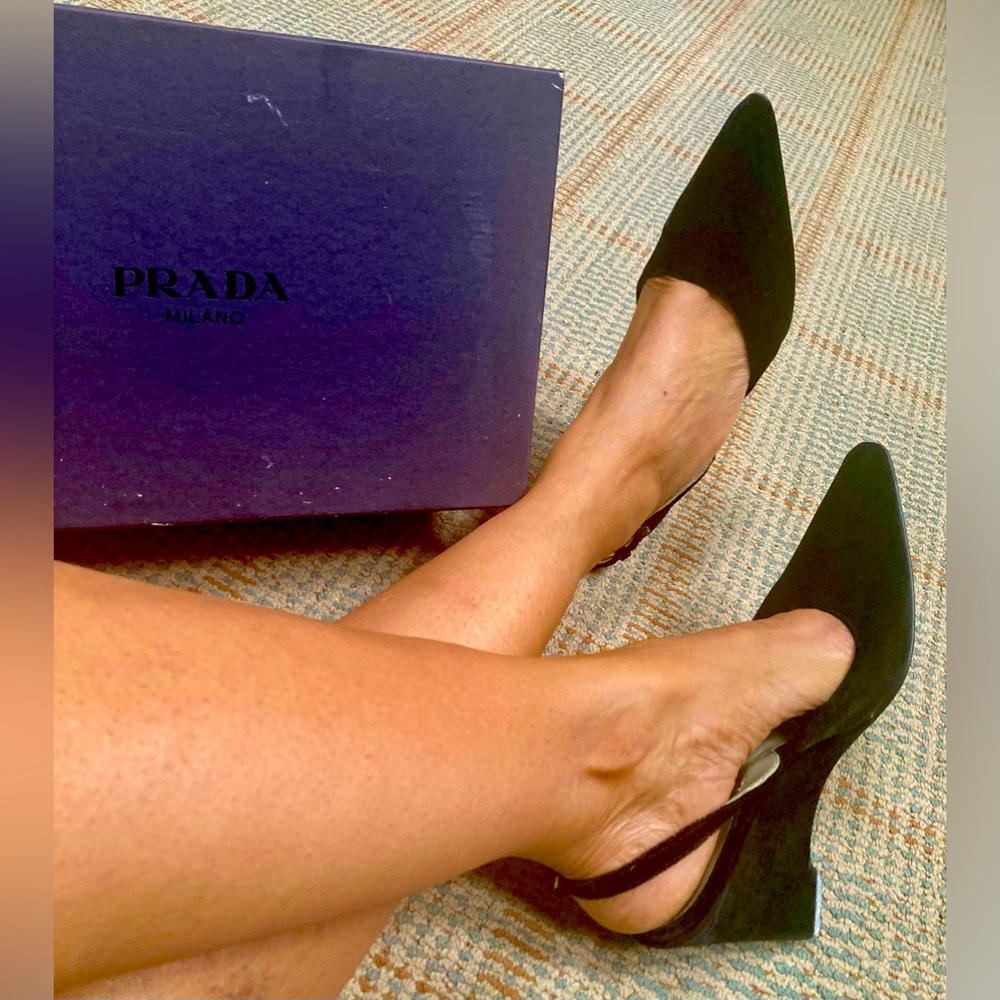 Prada Velvet Slingback Wedges 🖤 Black beauties 🖤